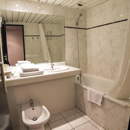 Hotell America 3*