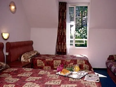 America Hotell 3*